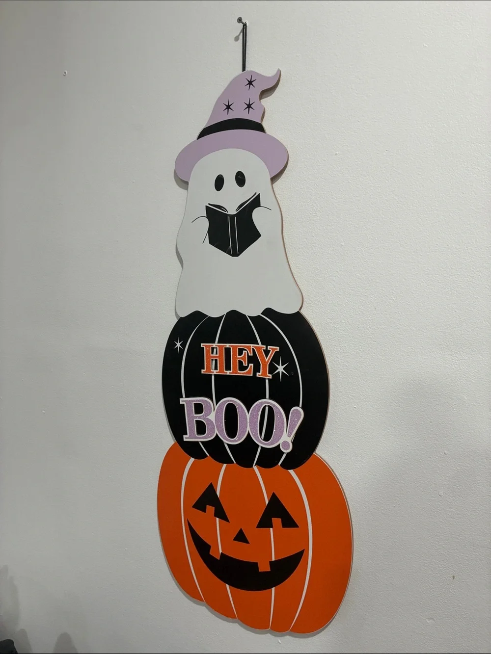 NWT- 34”- HEY BOO- Ghost & Jack-o-lantern Pumpkin Stack Wooden Halloween Sign